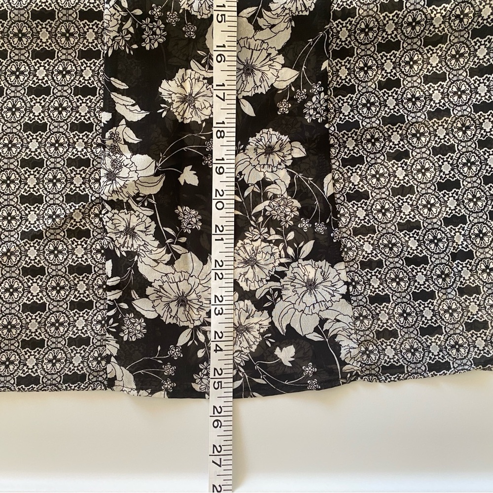 NY Collection Sheer Cut Out Shoulder Blouse | Size Small - Picture 5 of 9